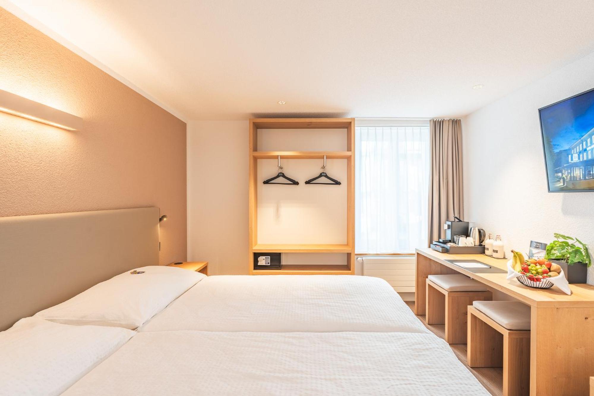 Hotel Artist Біль Екстер'єр фото